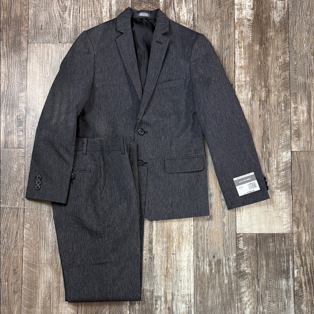 Van Heusen Dark Gray Suit